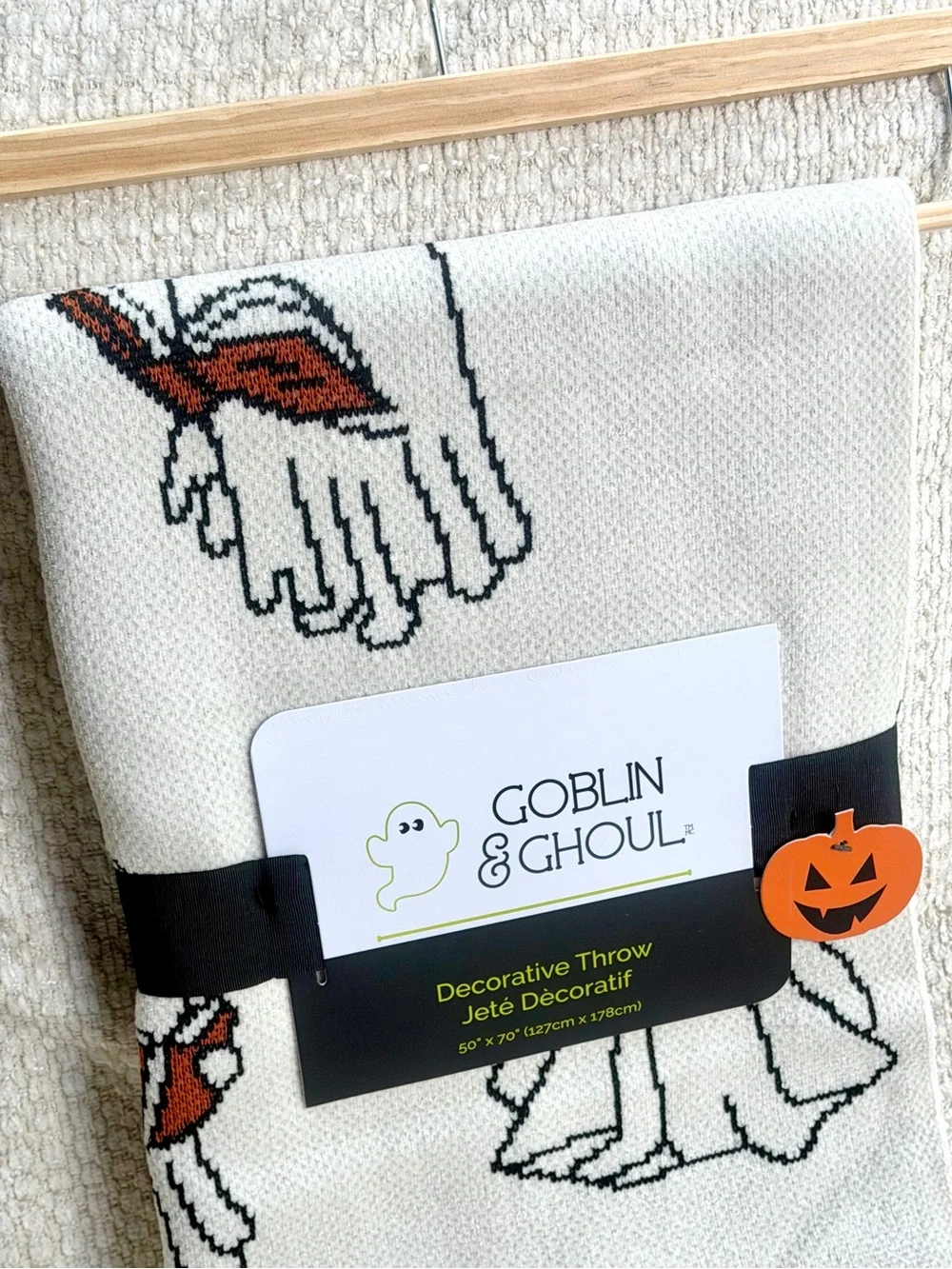 Goblin & Ghoul Ghost Reading Books Viral Throw Blanket Halloween Decor 50x70 NWT